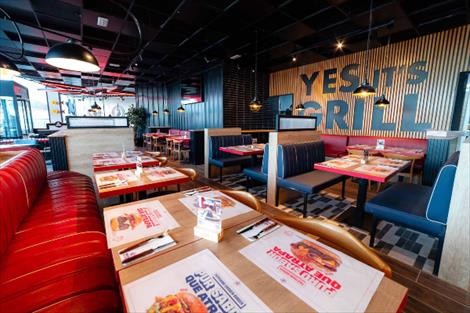 Foster’s Hollywood reabre su restaurante en Zaragoza y llega a los 4 establecimientos en la ciudad